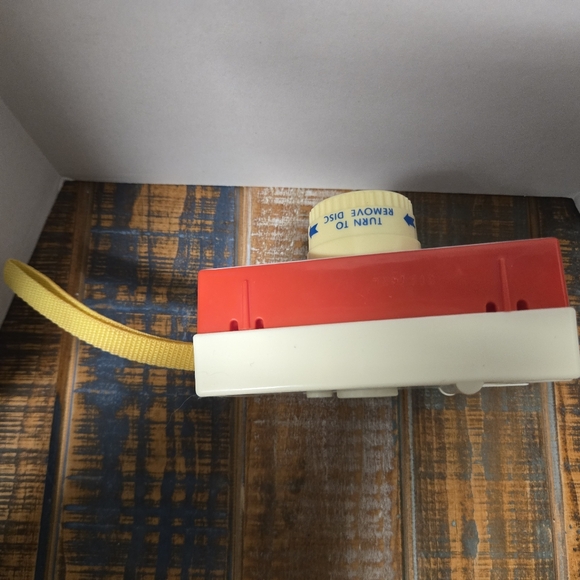 Fisher-Price Changeable Picture Disc Camera Red and Cream Kids' Camera Vintage - Picture 6 of 7